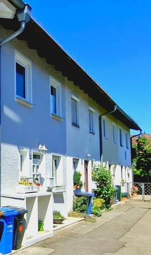 Seltene Gelegenheit: Ruhiges Reihenhaus in Ramersdorf. Provisionsfrei, grün & top angebunden – 81735 München – Vorschaubild 1