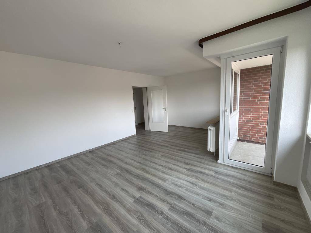 Helle 3 Zimmer Wohnung mit Südbalkon in Bremerhaven-Surheide – Bremerhaven – Vorschaubild 4