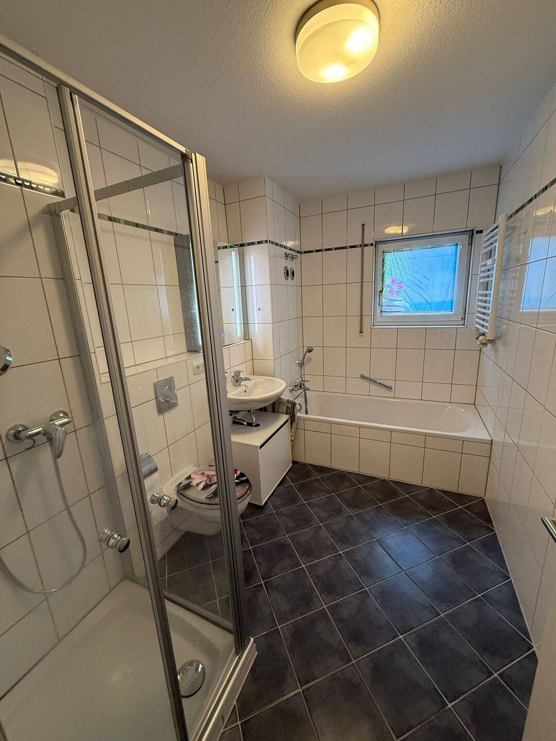 TEILMÖBLIERT: Wunderschöne, Helle und super geschnittene 2-Zimmer Wohnung in TOP LAGE - NÄHE UNIBVERSITÄTEN AM GALGENBERG – Regensburg – Vorschaubild 5