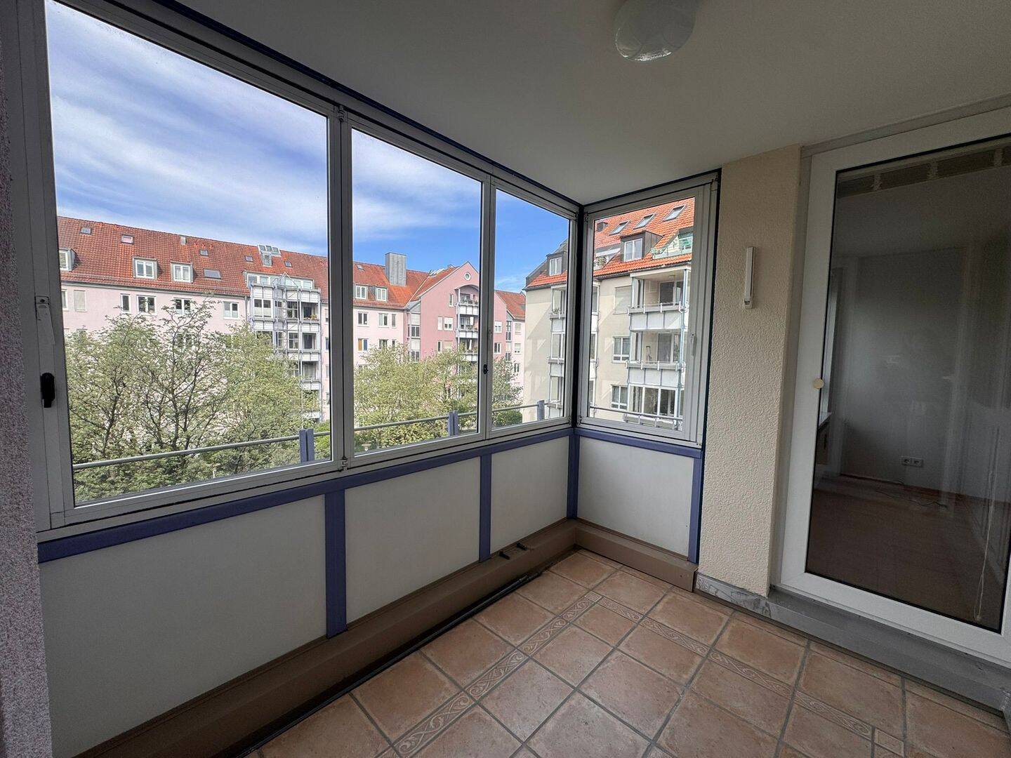 Gemütliche 2-Zimmer Wohnung mit verglaster Loggia in München-Laim – München – Vorschaubild 5