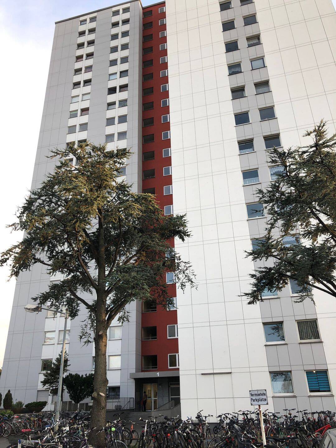 Schöne 2 Zimmerwohnung in zentraler Lage in Erlangen (Bruck) – Erlangen – Vorschaubild 3