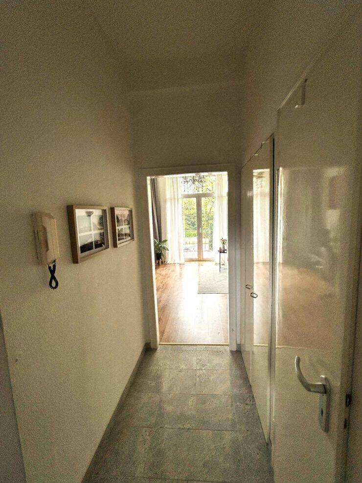 Stylish Furnished Apartment next to Zoopark – Düsseldorf – Vorschaubild 4