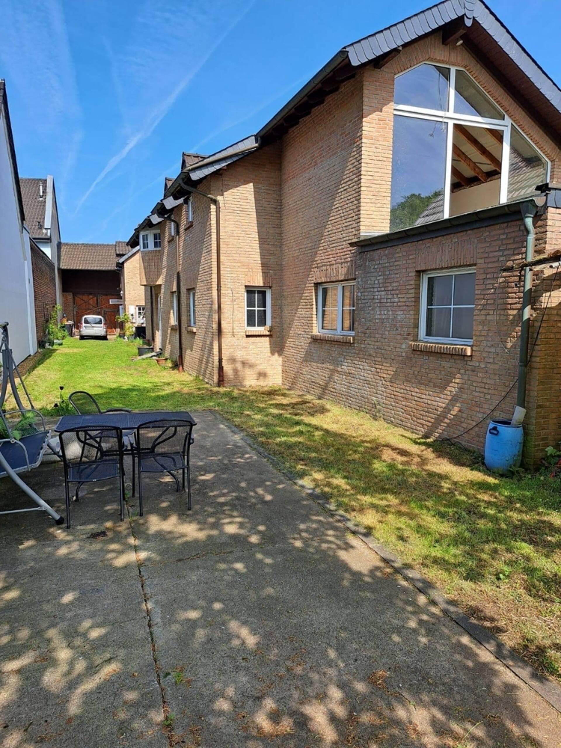 Einfamilienhaus in 50769 Köln mit 184 m² kaufen