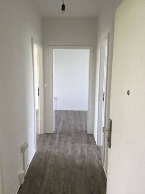 WG gerechte Wohnung mit Balkon! – 1257 Dresden – Vorschaubild 4