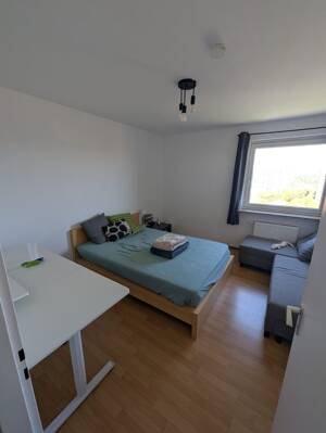 Geräumige Wohnung mit schöner Aussicht – 91058 Erlangen – Vorschaubild 4