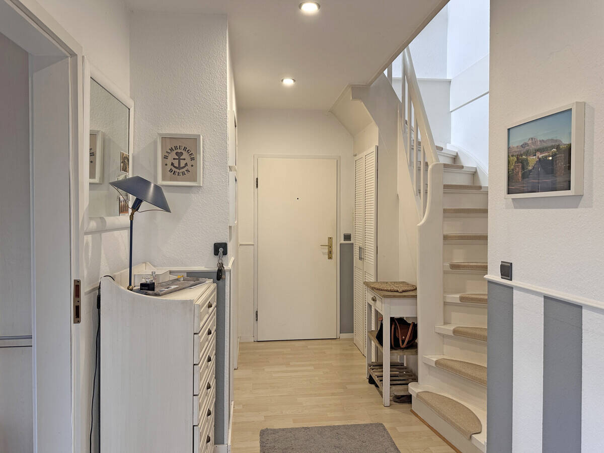 Maisonettewohnung: 75 m² + 25 m² stilvoller Spitzboden – Hamburg – Vorschaubild 5