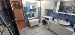 Gemütliche Wohnung! Wohnzimmer, Küche, Schlafzimmer, Diele, Bad, Balkon - Ruhige Lage - Nähe Rhein in D-Volmerswerth. – 40221 Düsseldorf – Vorschaubild 8