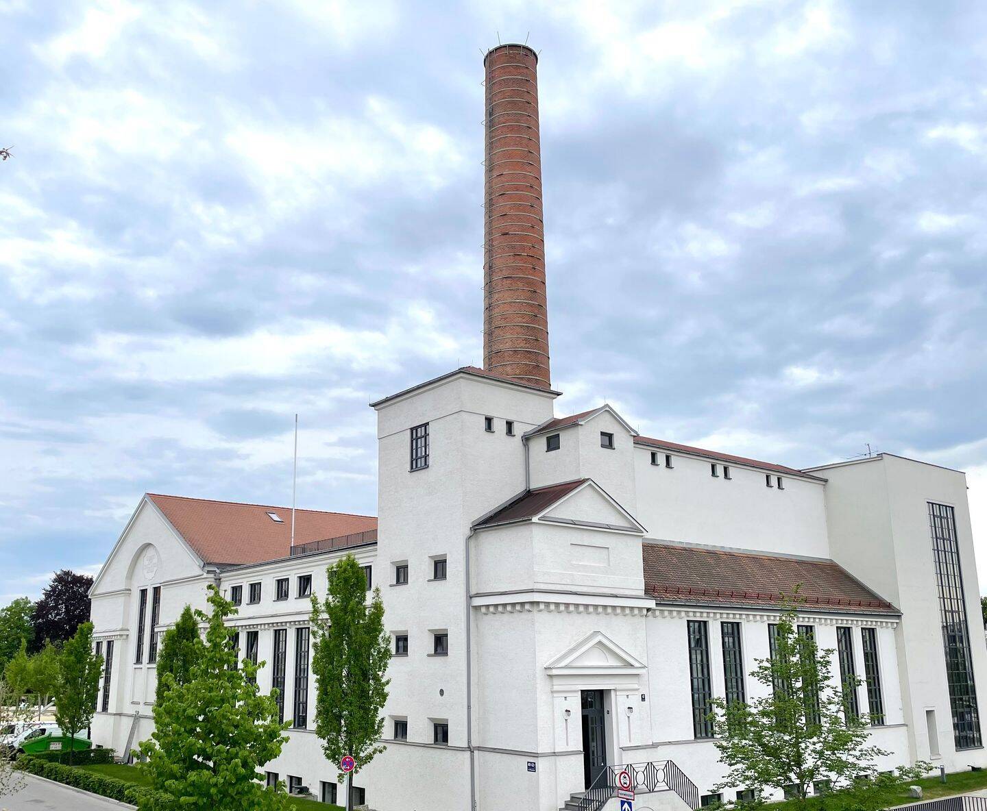 Hell, hübsch, modern,: 2 Zi. mit Balkon & Parkblick + Küche – München – Vorschaubild 8