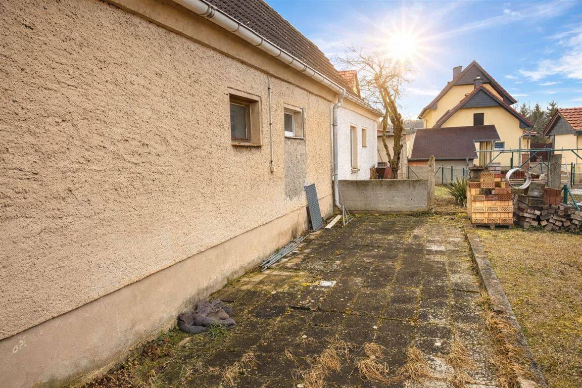 DHH mit Keller und Brunnen in idyllischer, dörflicher Lage mit guter Verkehrsanbindung – Nebra (Unstrut) – Vorschaubild 4