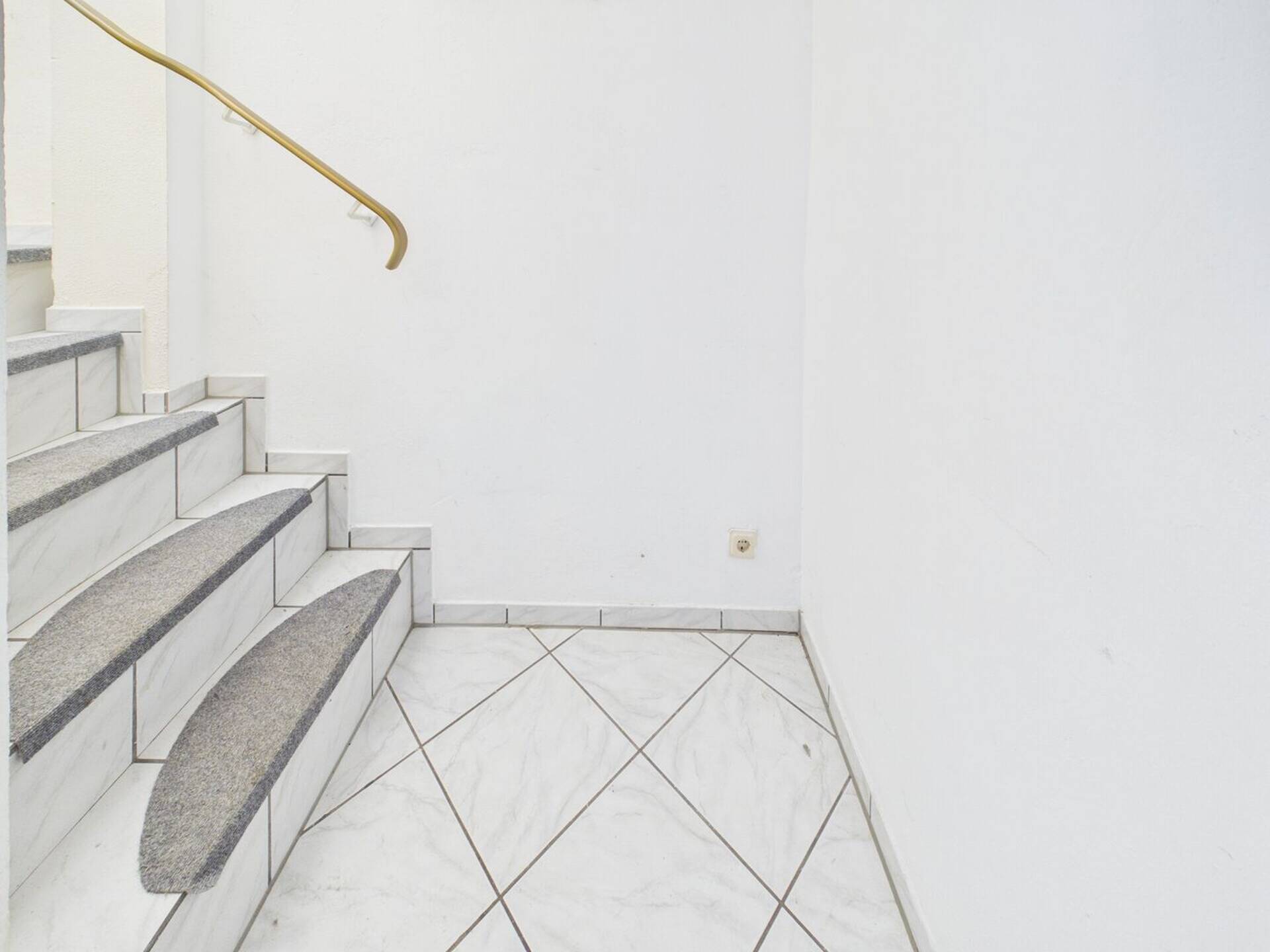 Erdgeschosswohnung in 53919 Weilerswist mit 90 m² kaufen