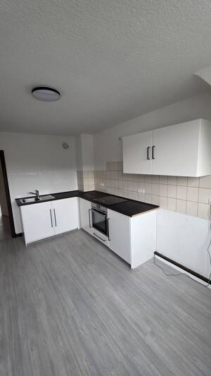 Helle Wohnung in zentraler Lage von Siegen – WG geeignet und für Familie mit 2 Kindern – 57072 Siegen – Vorschaubild 6