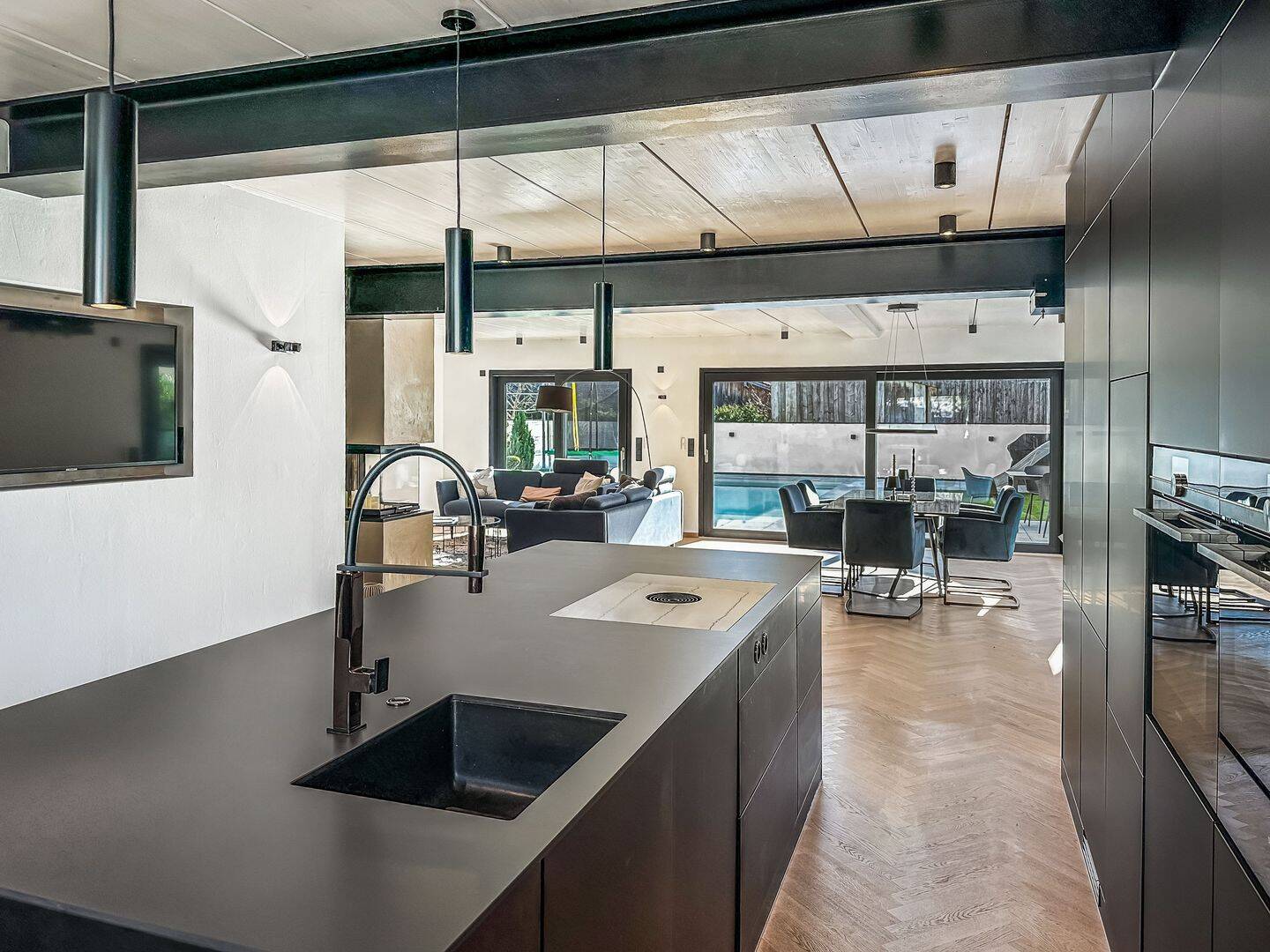 Moderne DHH (BJ 2020) mit 218 m², 9 m Salzwasser-Pool, KfW 55 & A+ in Bestlage von Andechs – Andechs – Vorschaubild 9