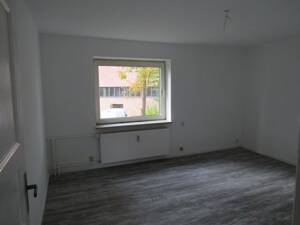 schöne 3- Zimmerwohnung mit Vollbad in Oldenburg in Holstein – 23758 Oldenburg in Holstein – Vorschaubild 6