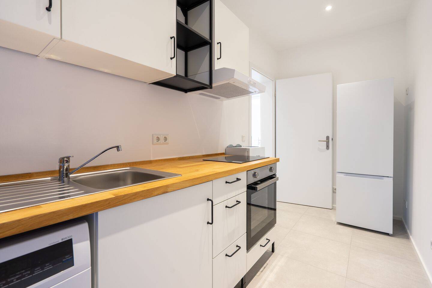 Erstbezug! Große und teilmöblierte 1-Zimmer-Wohnung in top Lage von Nürnberg zur Miete – Nürnberg – Vorschaubild 2