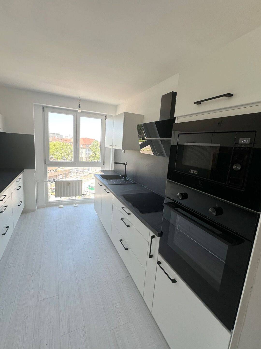 Penthouse-Rarität in der Karlsruher Oststadt – Wohnen über den Dächern der Stadt – Karlsruhe – Vorschaubild 9