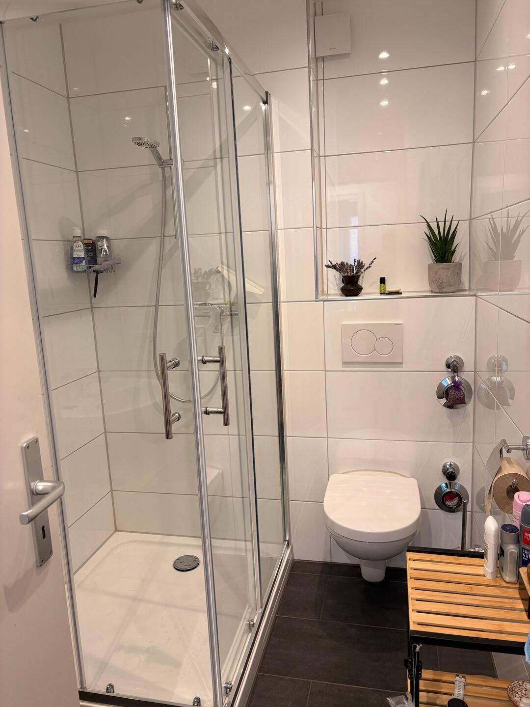 Großzügige, renovierte 2-Zimmer-Wohnung mit Einbauküche in Nürnberg - Rennweg – Nürnberg – Vorschaubild 8