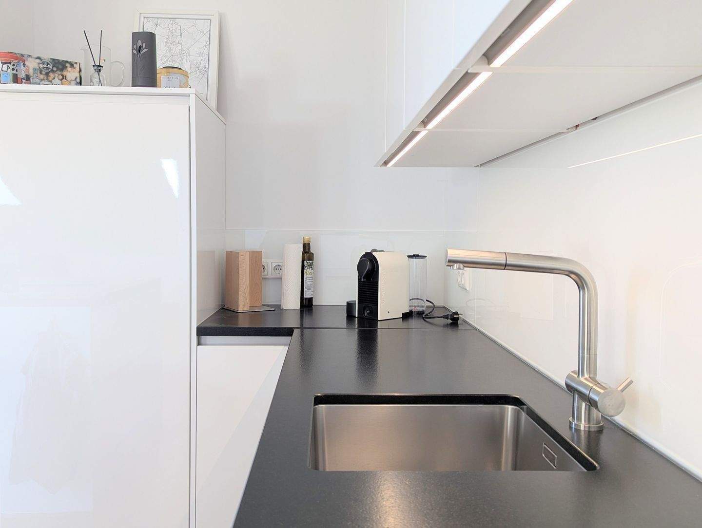 Eigene Dachterrasse + Balkon!! Modern Wohnen in historischem Gebäude. – Hamburg – Vorschaubild 3