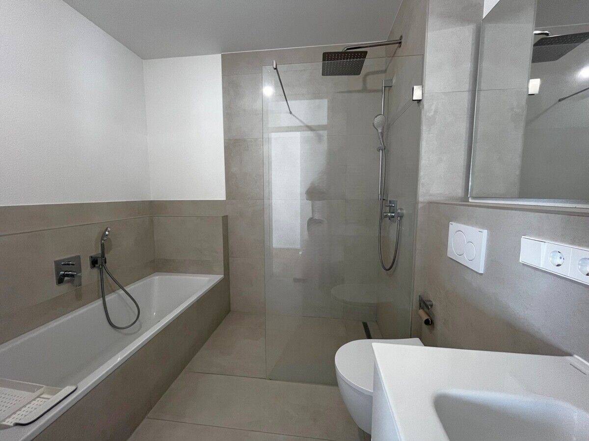 Eindrucksvolle 3-Zimmer Wohnung in bester Lage zu vermieten! – Heilbronn – Vorschaubild 9