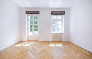 Moderne Wohnung mit großzügigem Südbalkon – 20149 Hamburg – Vorschaubild 2