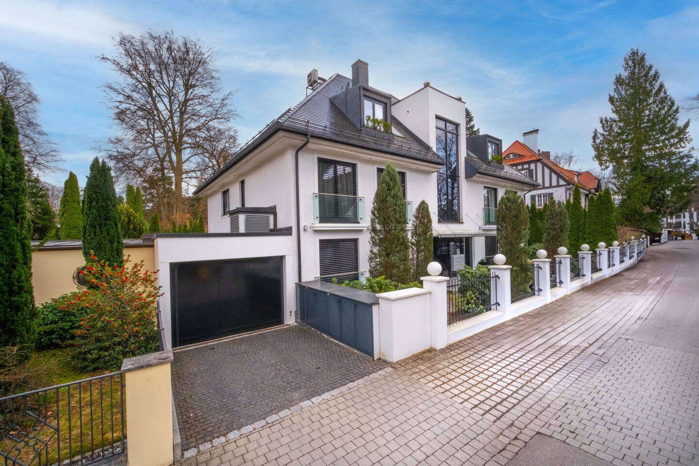 Pure Eleganz: Luxuriöse 4-Zimmer-Maisonette mit privatem Liftzugang