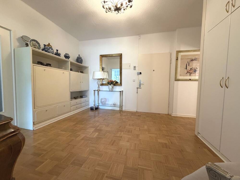Attraktive Wohnung (EG) mit viel Platz in gefragter Lage, Balkon mit Gartenblick und eigener Garage – Berlin – Vorschaubild 7