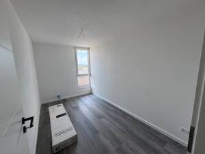 Neugründung einer 4-er WG in neu sanierter & luxuriöser Penthouse-Wohnung mit 2 Dachterrassen ! – 79115 Freiburg im Breisgau – Vorschaubild 5