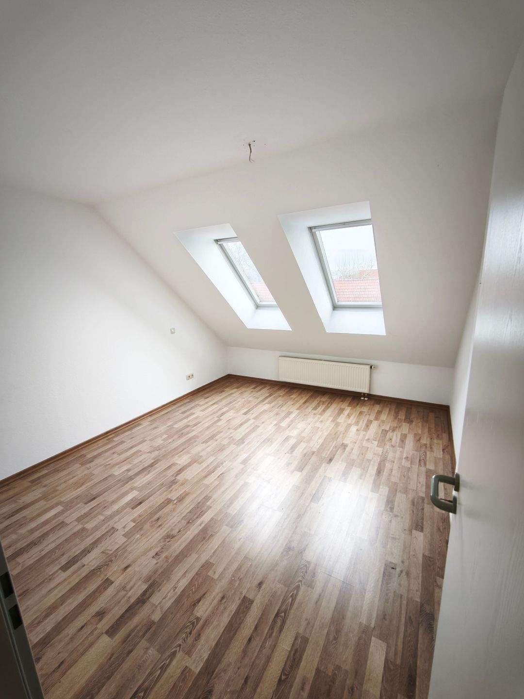 2 Raum Wohnung in ruhiger Lage mit Küche - gepflegtes Haus – Leipzig – Bild 1 von 9