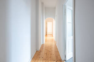 Bezugsfrei: Sonnige, ruhige Altbau-Wohnung mit EBK & Tageslicht-Badezimmer im beliebten Friedenau – 12161 Berlin – Vorschaubild 8