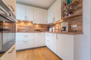 NATURNAH - GEHOBEN - LUKRATIV Kernsanierte Wohnung in sehr begehrter Lage – 81927 München – Vorschaubild 3