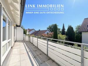 Ankommen, wohlfühlen, gestalten: Charmante 3-Zimmer-Wohnung mit Südbalkon und TG-Stellplatz – 70619 Stuttgart – Vorschaubild 1