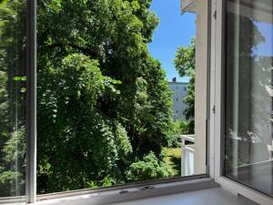 Charmante 3-Zimmer-Altbauwohnung mit zwei Balkonen und großem Gemeinschaftsgarten in Prenzlauer Berg – 10407 Berlin – Vorschaubild 6