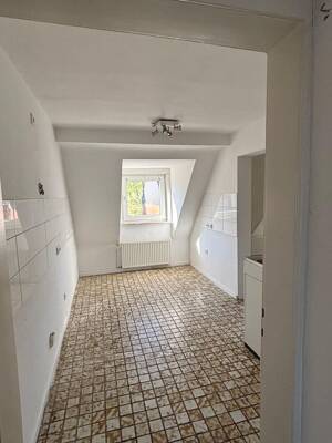 Helle gemütliche Dachgeschosswohnung in ruhiger Seitenstraße – 45888 Gelsenkirchen – Vorschaubild 5