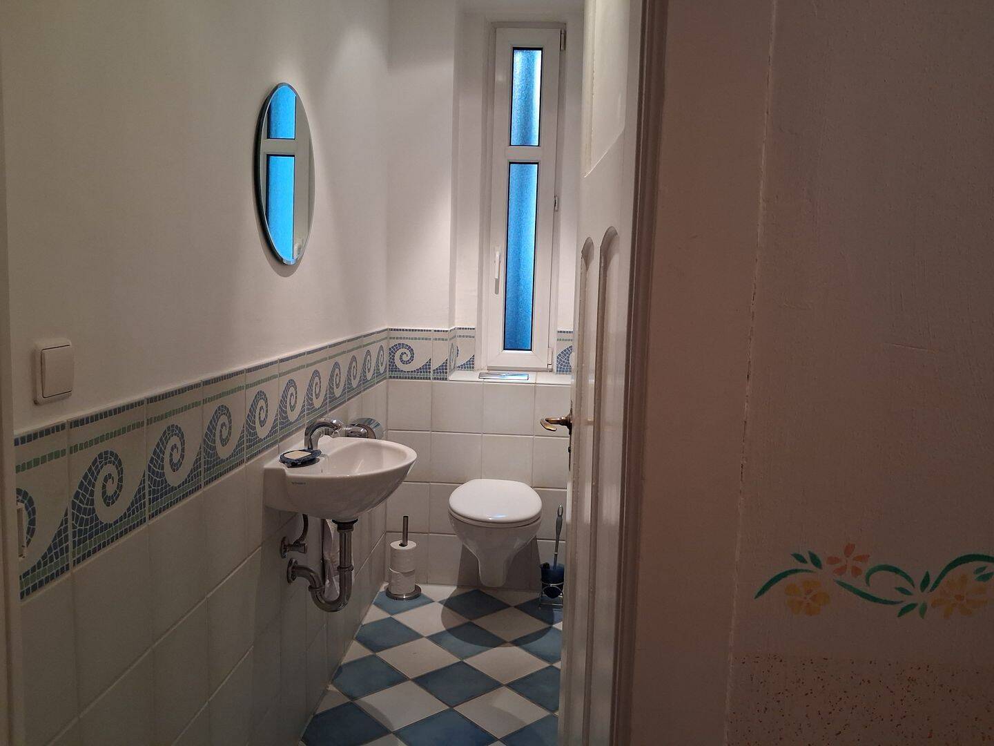 Jugendstilperle mit 4 Zimmer und Balkon Nähe Archivpark – Nürnberg – Vorschaubild 8