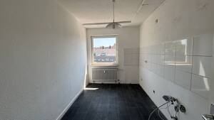 Helle 3,5-Zimmer Wohnung mit Balkon in Essen! 2 NKM frei! – 45147 Essen – Vorschaubild 4