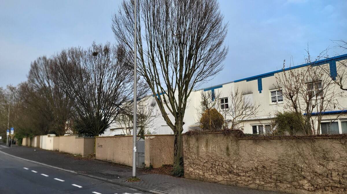 Neuer Preis ! RMH mit Garage, 2 Balkonen, Garten und Terrasse – Wiesbaden – Vorschaubild 4