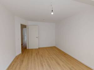Frisch saniert: 2,5-Zimmer-Wohnung mit BALKON und moderner EBK – 22559 Hamburg – Vorschaubild 4