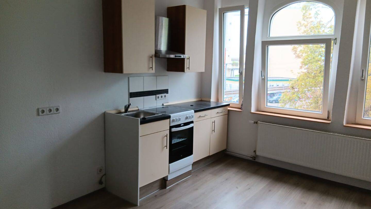 hübsche 2-Raumwohnung mit Wohnküche, Kaminofen und EBK