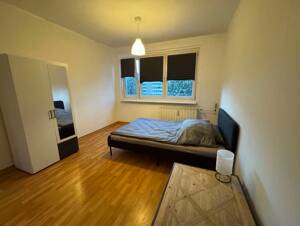 Ruhige 3 Zimmer Wohnung mit Balkon in Berlin Friedrichsfelde – 10315 Berlin – Vorschaubild 2
