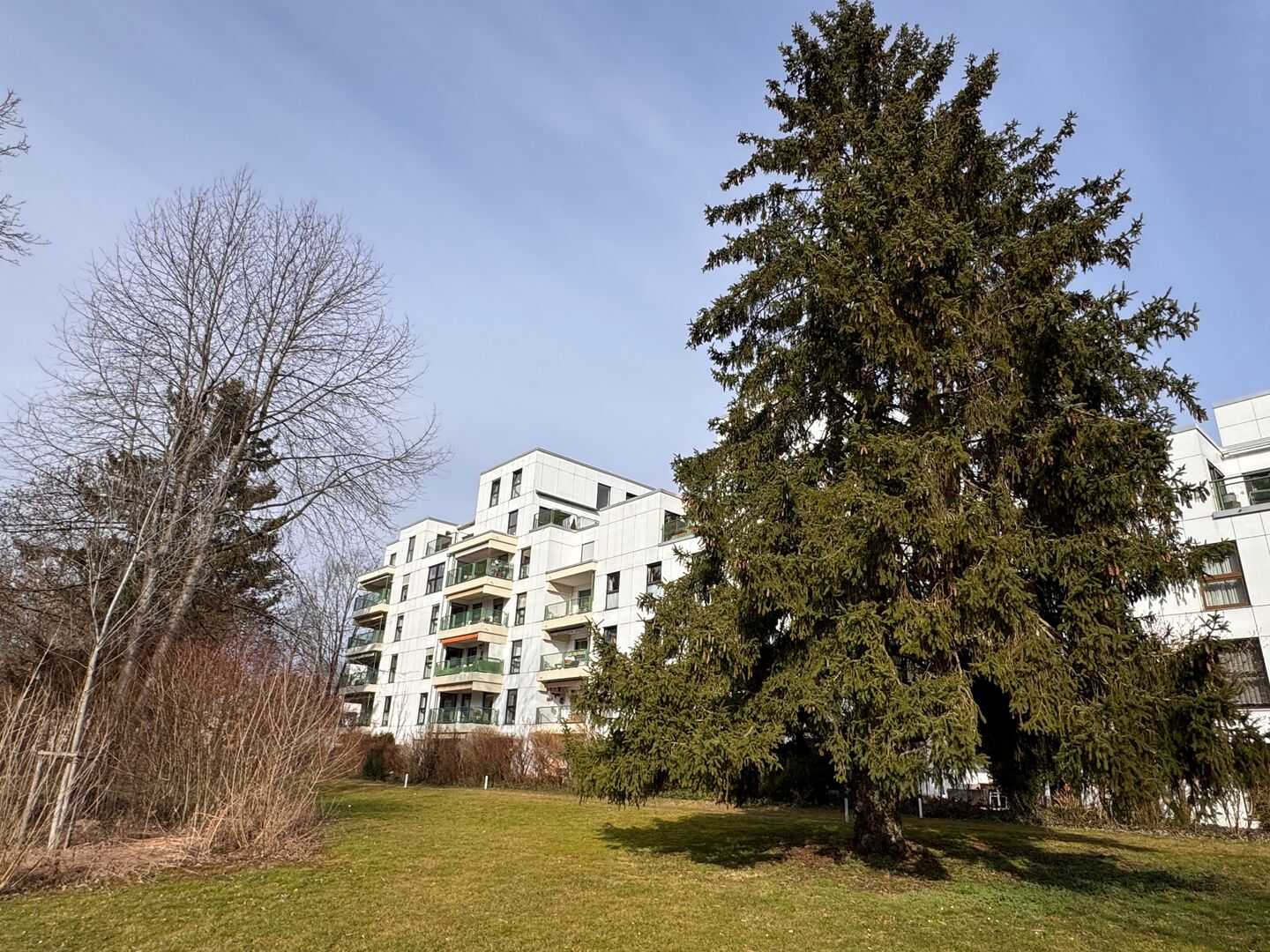 SEEBAUER | 4 Zi. Dachterrasse Maisonette in Aubing - hell und ruhig - Bad mit Fenster