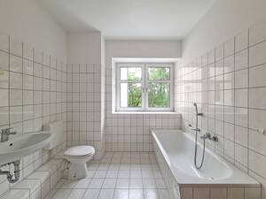 Klassisch, praktisch, einfach gut: großzügige 1 Zimmerwohnung im 1. OG (Stellplatz mgl.) – 9130 Chemnitz – Vorschaubild 3