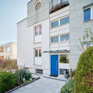 Modernes Familienhaus mit Panorama-Dachterrasse, Gartenidylle und Top-Lage im Stadtbezirk Mühlhausen – 70437 Stuttgart – Vorschaubild 8