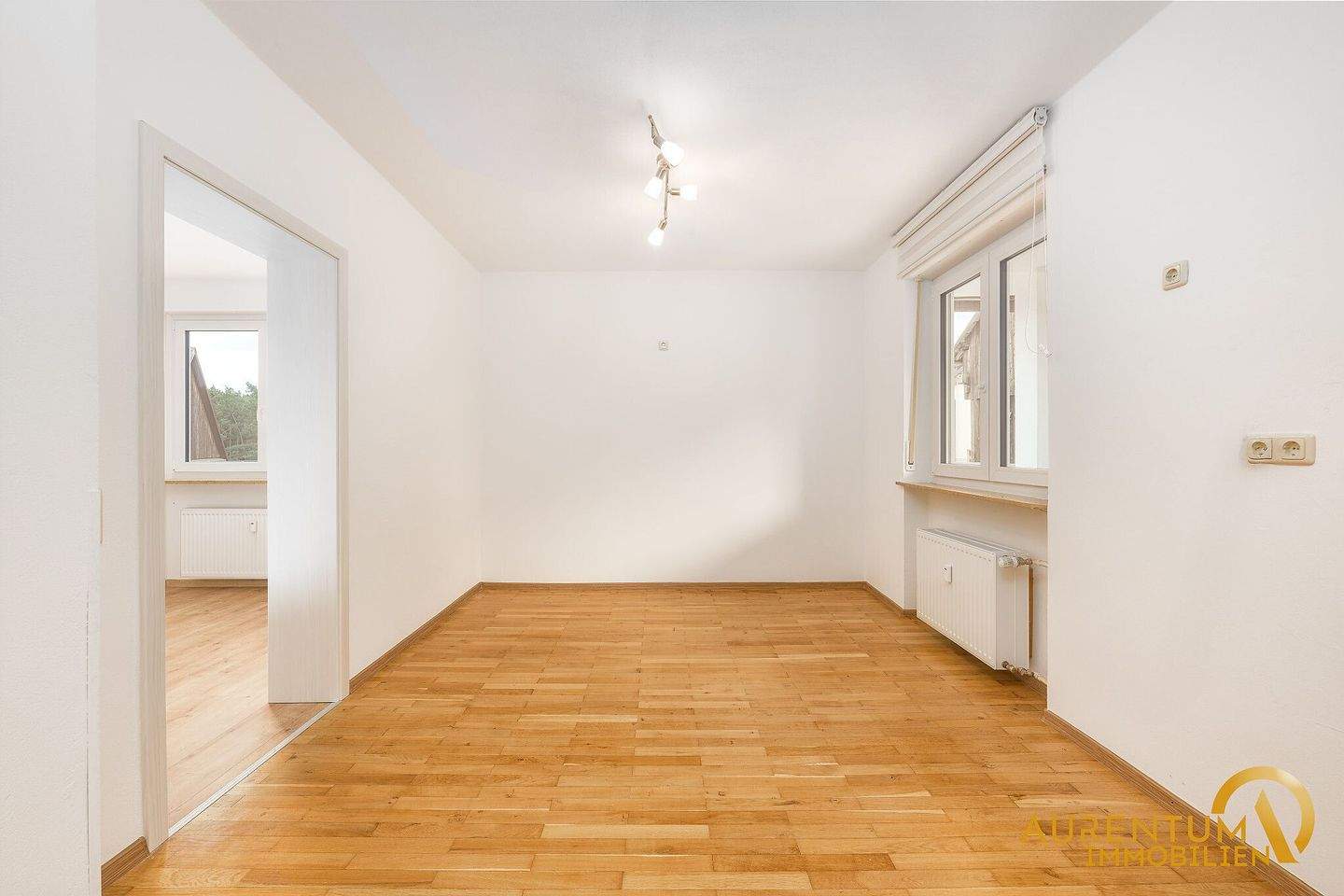 5% Rendite - 2-Fam-Haus + Bungalow - Wohnen, Vermieten & Arbeiten auf einem Grundstück – Schwandorf – Vorschaubild 5