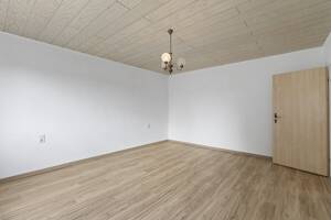 Einfamilienhaus mit riesigem Grundstück in Paderborn-Neuenbeken – 33100 Paderborn – Vorschaubild 8