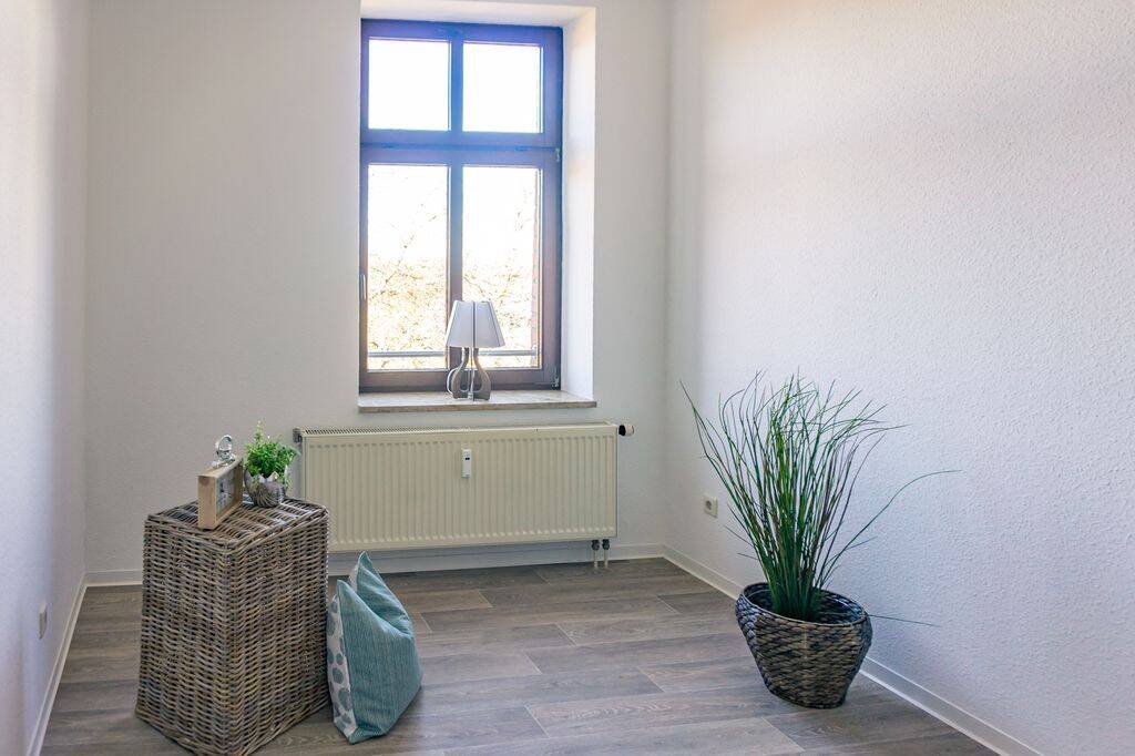 3-Raum-Dachgeschosswohnung mit Badewanne – Chemnitz – Vorschaubild 5