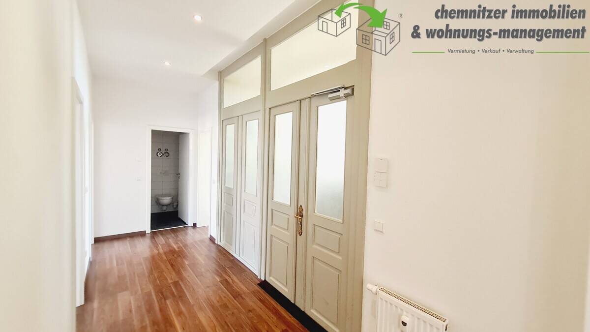 WG-geeignete 4-Raum-Etagenwohnung mit Balkon, Tageslichtbad und Gäste-WC im Chemnitzer Zentrum – Chemnitz – Vorschaubild 2