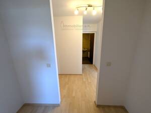 Schöne helle 2-Zimmer Wohnung im herzen von Neugereut – 70378 Stuttgart – Vorschaubild 5