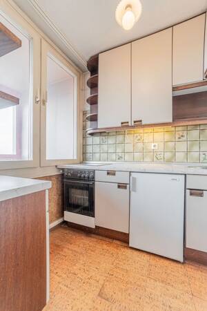 Kauf gegen Gebot / renovierungsbedürftiges Apartment im 9. OG mit Weitblick – 80687 München – Vorschaubild 7