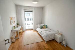 Neues Wohngefühl - Lichtdurchflutete 4-Zimmer-Wohnung mit Balkon