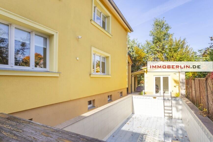 IMMOBERLIN.DE - Überzeugendes Einfamilienhaus auf herrlichem Grundstück