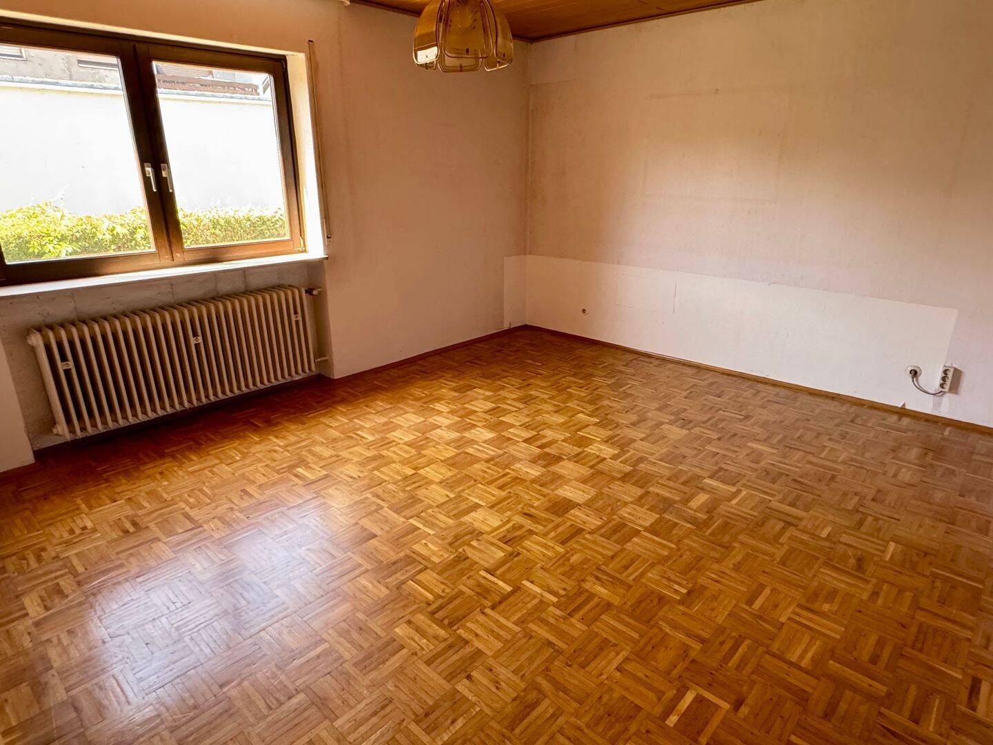 Familienfreundliches Einfamilienhaus mit großem Grundstück und Doppelgarage von privat – Gau-Bickelheim – Vorschaubild 6